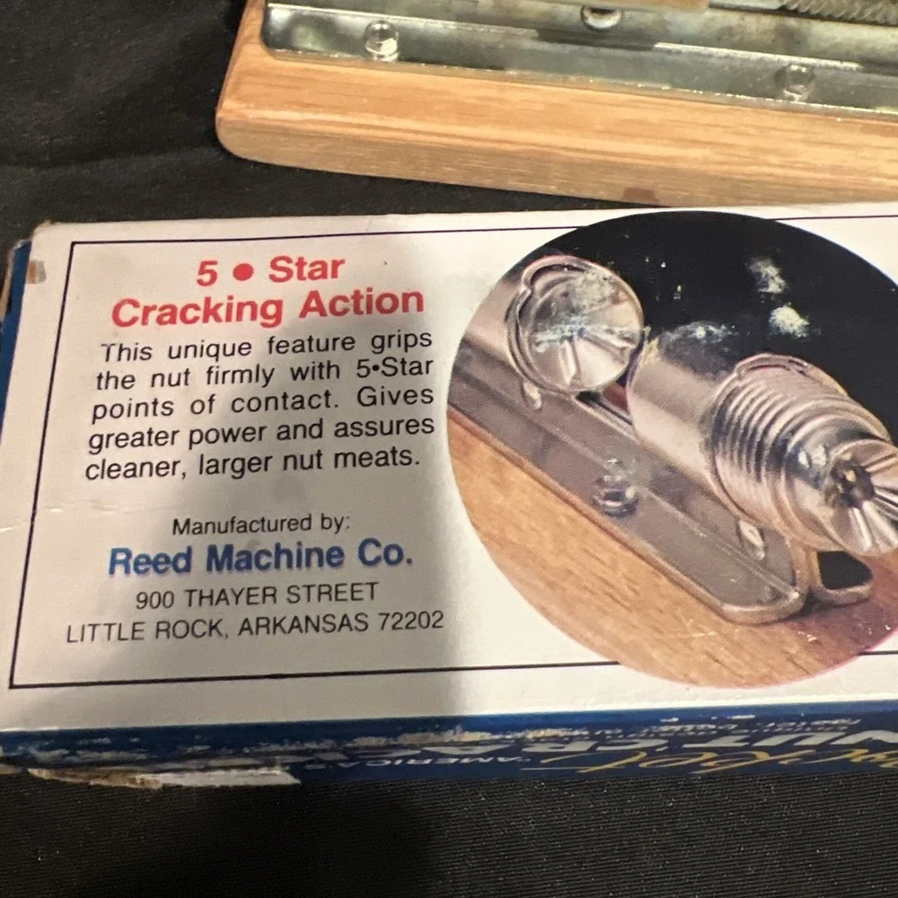 Vintage Reed's Rocket Nut Cracker Wood & Steel‎ Model 816 w/ Original Box